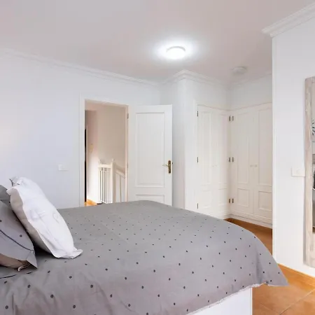 Ek Candelaria House Estrelitzia Semesterbostad